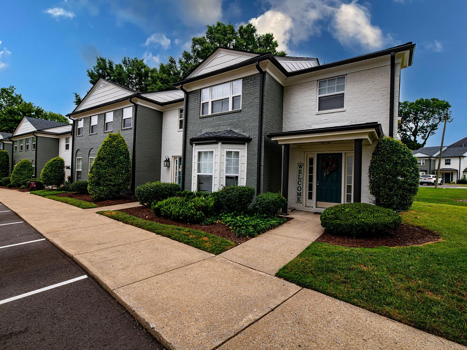 Marina Pointe — Photo 1