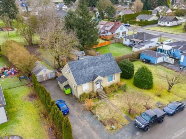 9754 Oak St, Chilliwack, BC V2P 5A4