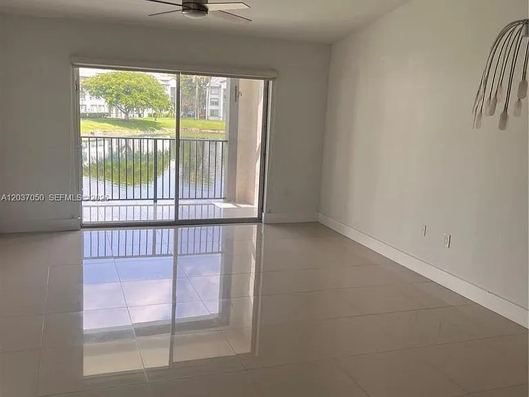 4370 NW 107th Ave #202 — Photo 4