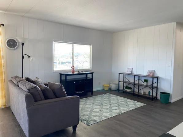 49160 Pioneer Dr, Morongo Valley, CA 92256