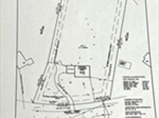 214 School St, Boylston, MA 01505