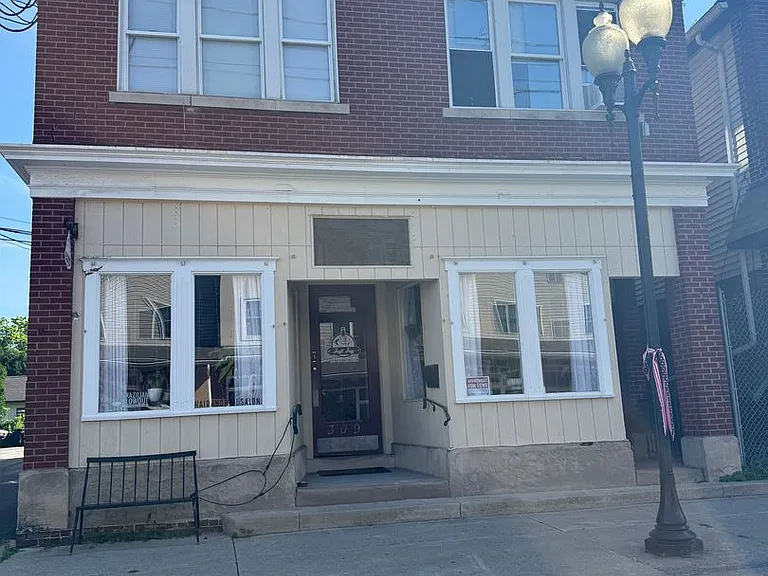 309 Church St — Photo 1