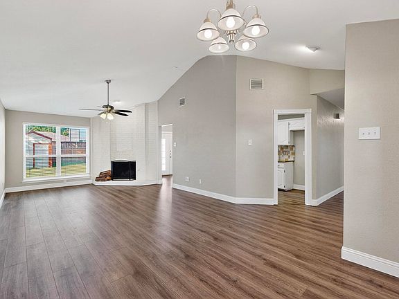 2nd image of 1725 Belltower Pl