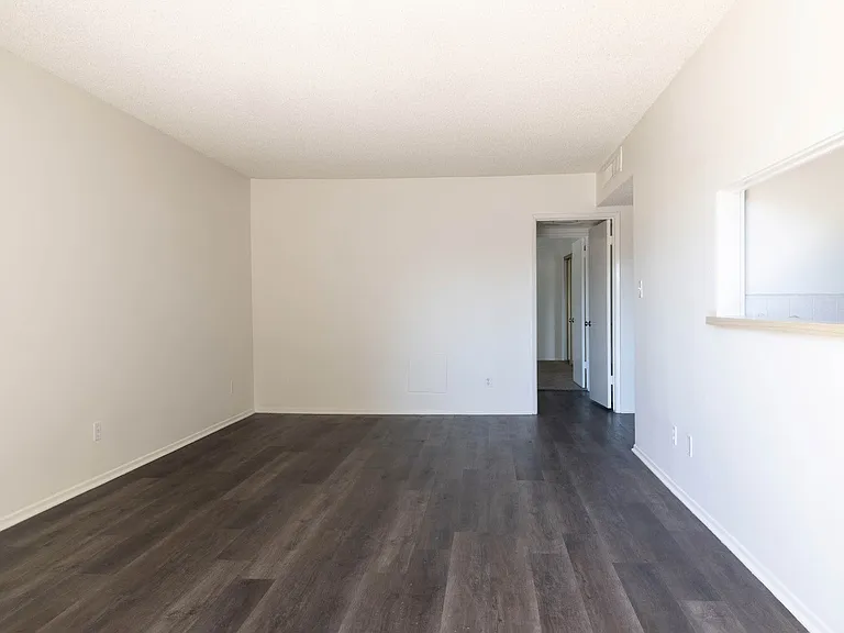 346 S Los Robles Ave #1 — Photo 7