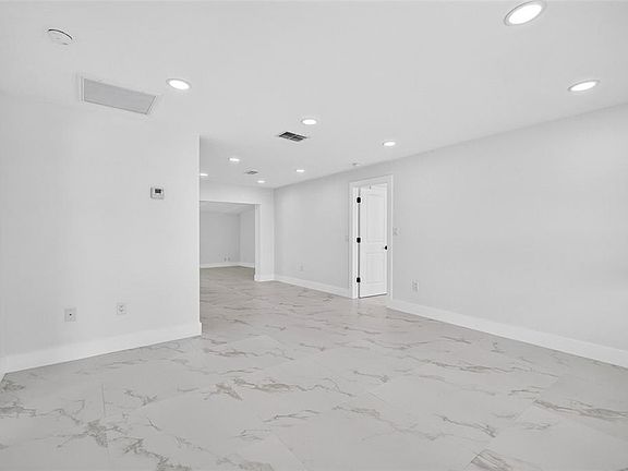 5th image of 381 GRENADA STREET