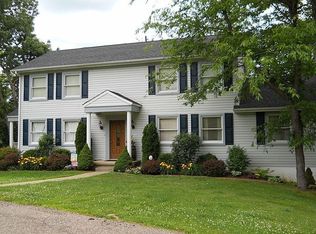 Julie Dr, Glen dale, WV 26038