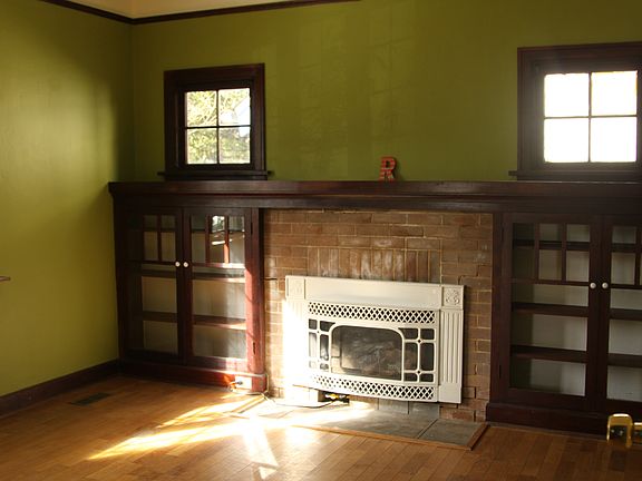 5th image of 1217 S Washington St