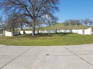 8627 Ospital Rd #B, Valley Springs, CA 95252