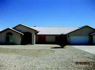 4428 Trumbo Rd, Phelan, CA 92371