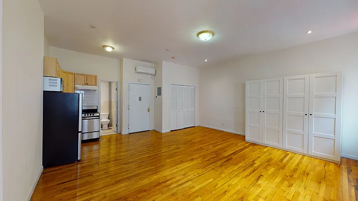 Rented by Keller Williams NYC | media 11