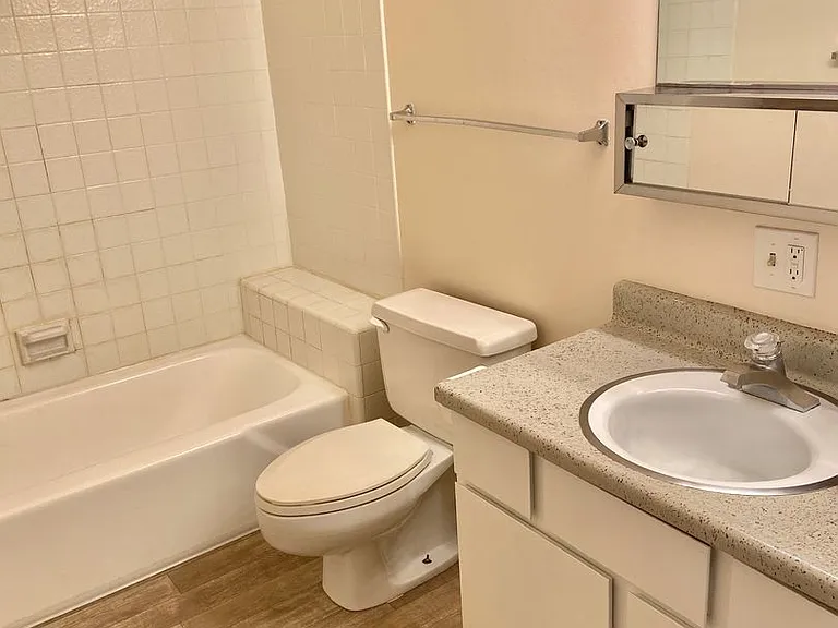 1155 E 200 S — Photo 13