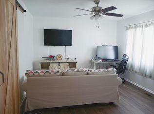 2421 E Nevada St, Urbana, IL 61802