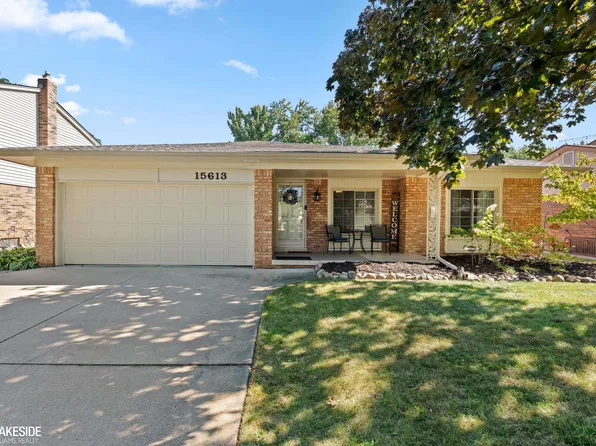 15613 Valerie Dr, Macomb, MI 48044