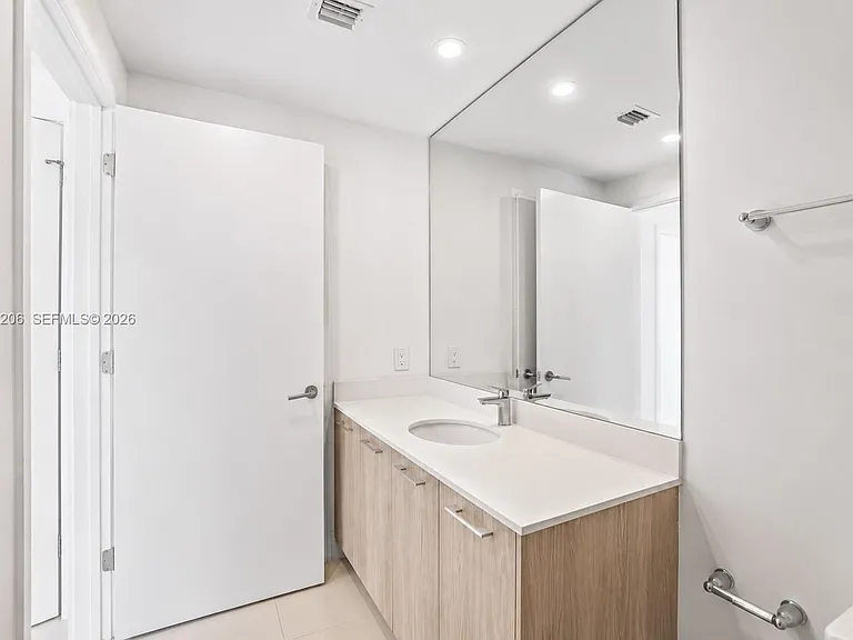 501 NE 31st St #3208 — Photo 36