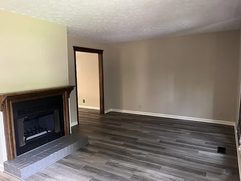 3195 Trails End Ln — Photo 3