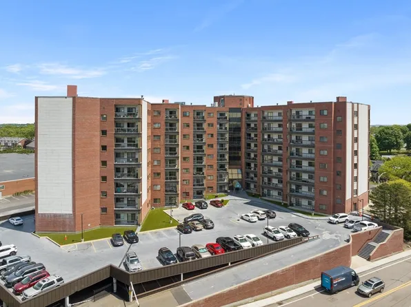 90 Quincy Shore Dr APT 412, Quincy, MA 02171