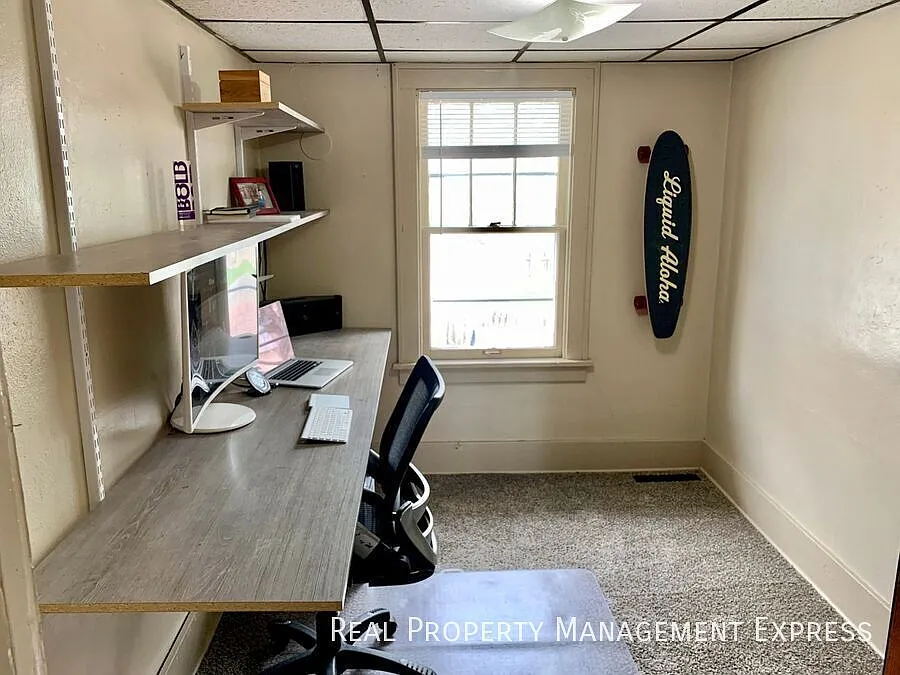 Move In Special 2 Bedroom + Bonus Office In Central Sioux Falls! — Photo 3