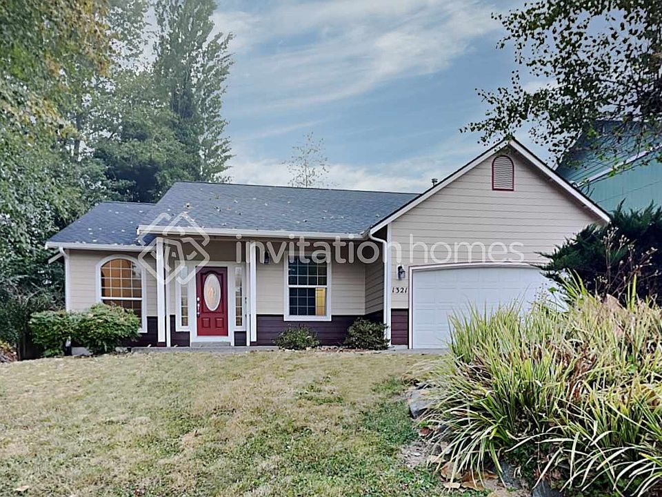1st image of 1321 Lybarger St SE