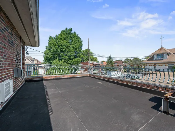 7325 14th Avenue image 39 of 52