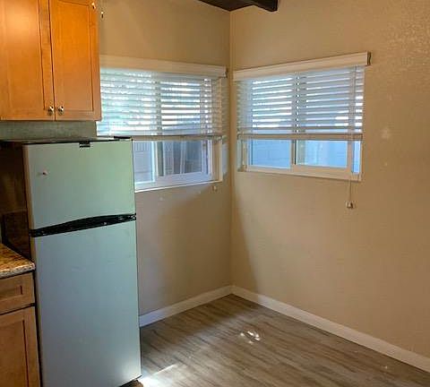 3rd image of 1338 W Balboa Blvd APT 6