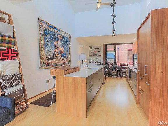 3rd image of 3827 S Edmunds St #C