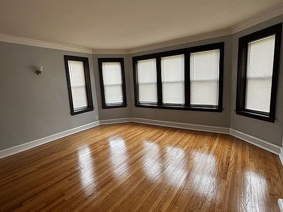 5th image of 7319 S Rockwell St APT 2