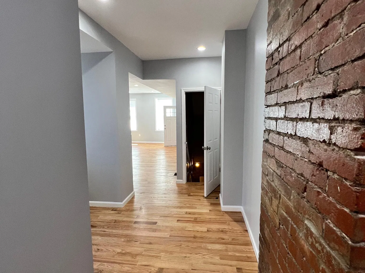 2031 Tustin St — Photo 4