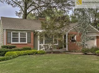 2004 W 86th St, Leawood, KS 66206