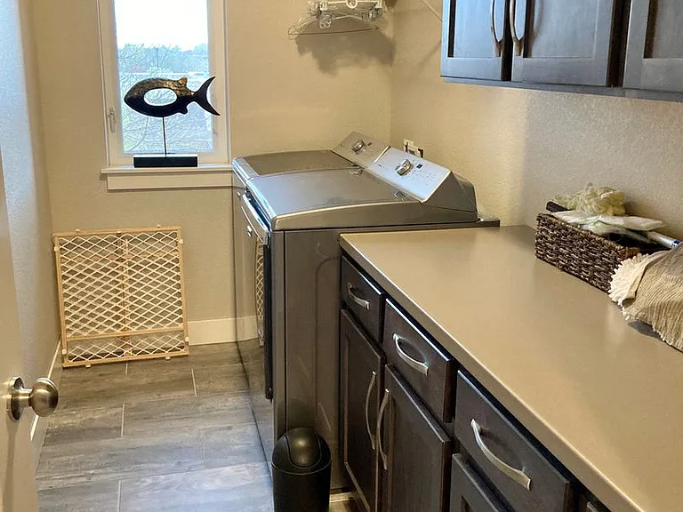 2751 Iowa Dr #301 — Photo 21