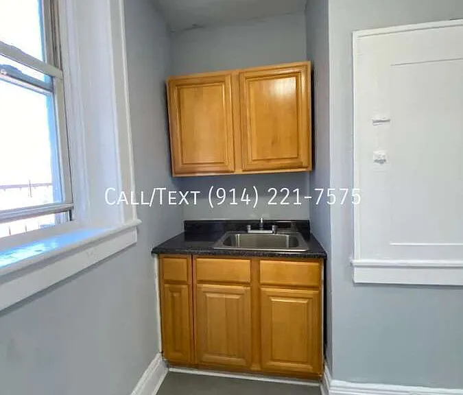 107 Elm St — Photo 7