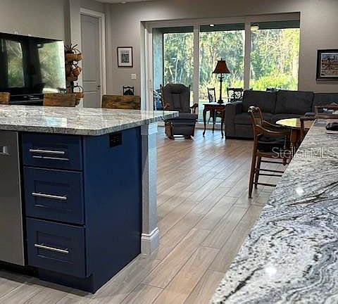 5th image of 1915 Taylor Rd