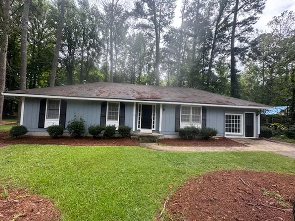143 Alton Dr, Lagrange, GA 30241