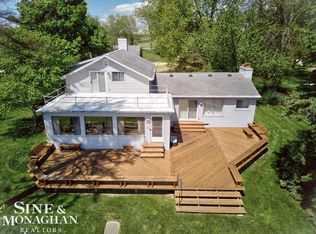 7385 S River Rd, Cottrellville Twp, MI 48039
