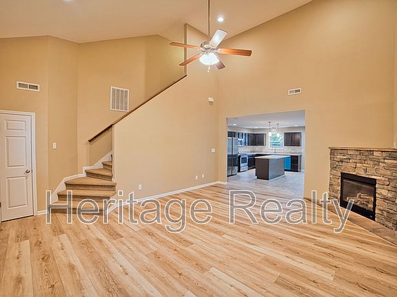 3rd image of 1707 Cove Oak Ln