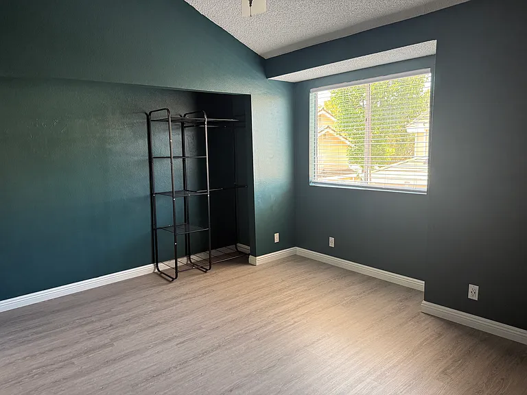 2748 Erringer Rd #10 — Photo 15