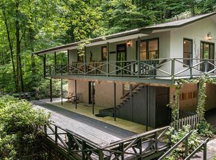 270 Waterfall Ln, Franklin, NC 28734