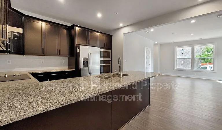 109 Old Charles St #A — Photo 5