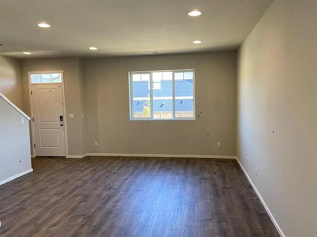 17158 SE Katmai St — Photo 4