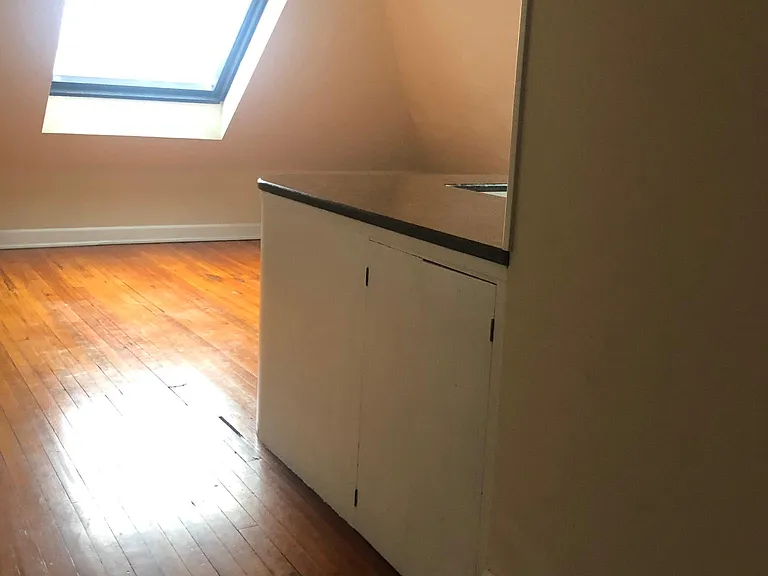 1400 Colonial Ave #5 — Photo 12