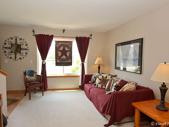 2nd image of 9762 Chetwood Dr