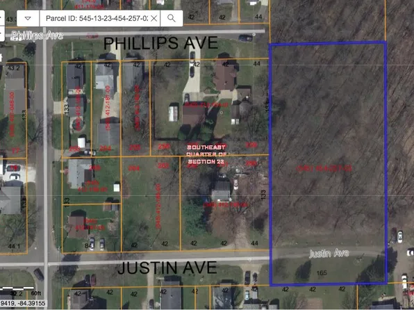 900 E McDevitt Ave, Jackson, MI 49203