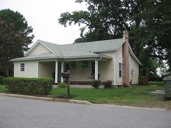2nd image of 199 Blount St