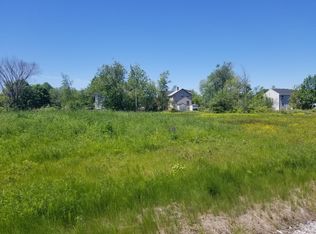 63 Holmes St, Rockland, ME 04841