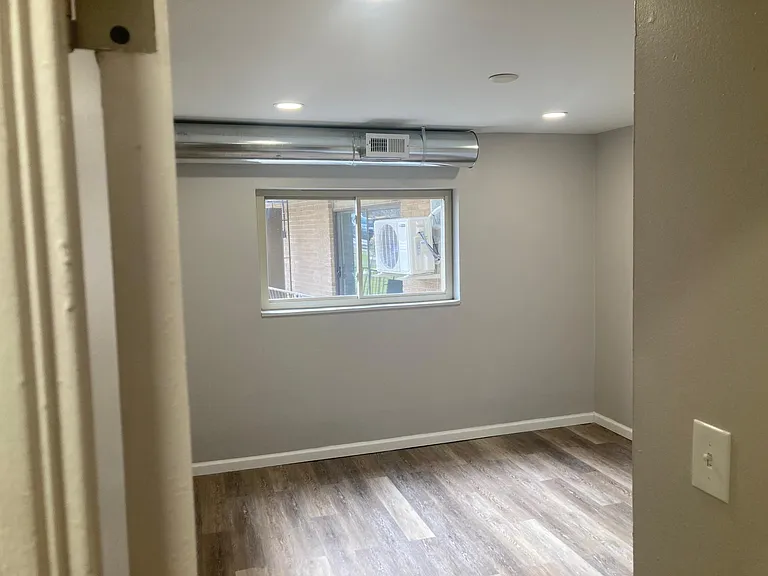 Euclid Estates — Photo 12