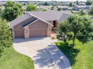 2022 Saint Andrew Ct, Goddard, KS 67052