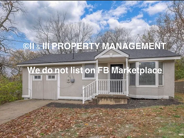 1114 S Scott Ave — Photo 1