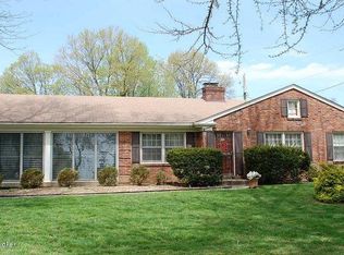 4423 Rudy Ln, Windy Hills, KY 40207