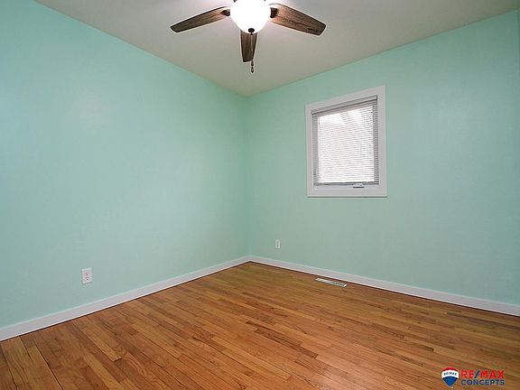3rd image of 4407 NW 51st St
