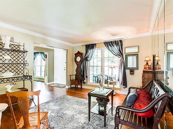 5th image of 1418 Sawyers Trail Ct