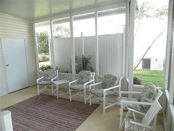 4th image of 1147 Barefoot Cir